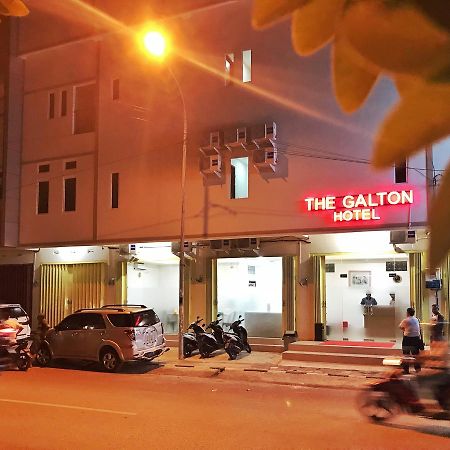 The Galton Hotel Baubau Bagian luar foto