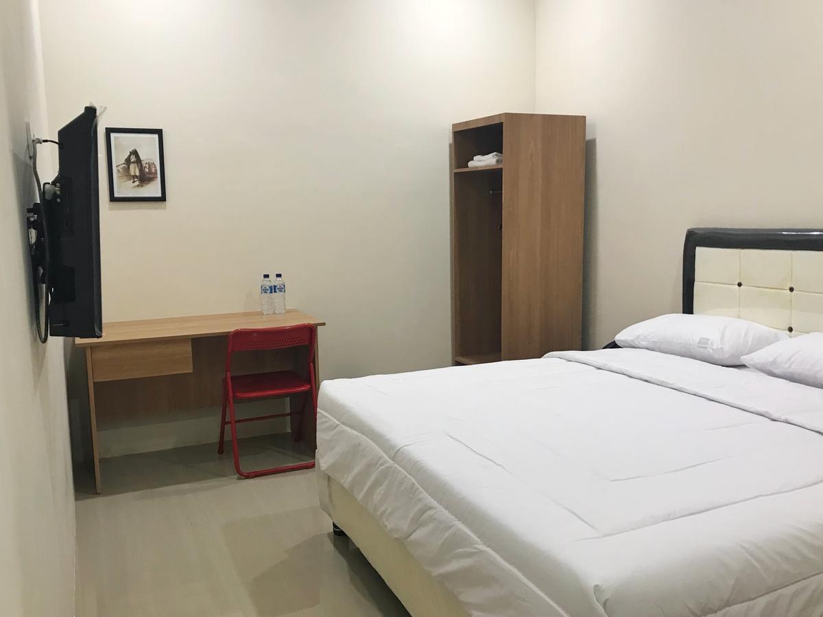 The Galton Hotel Baubau Bagian luar foto