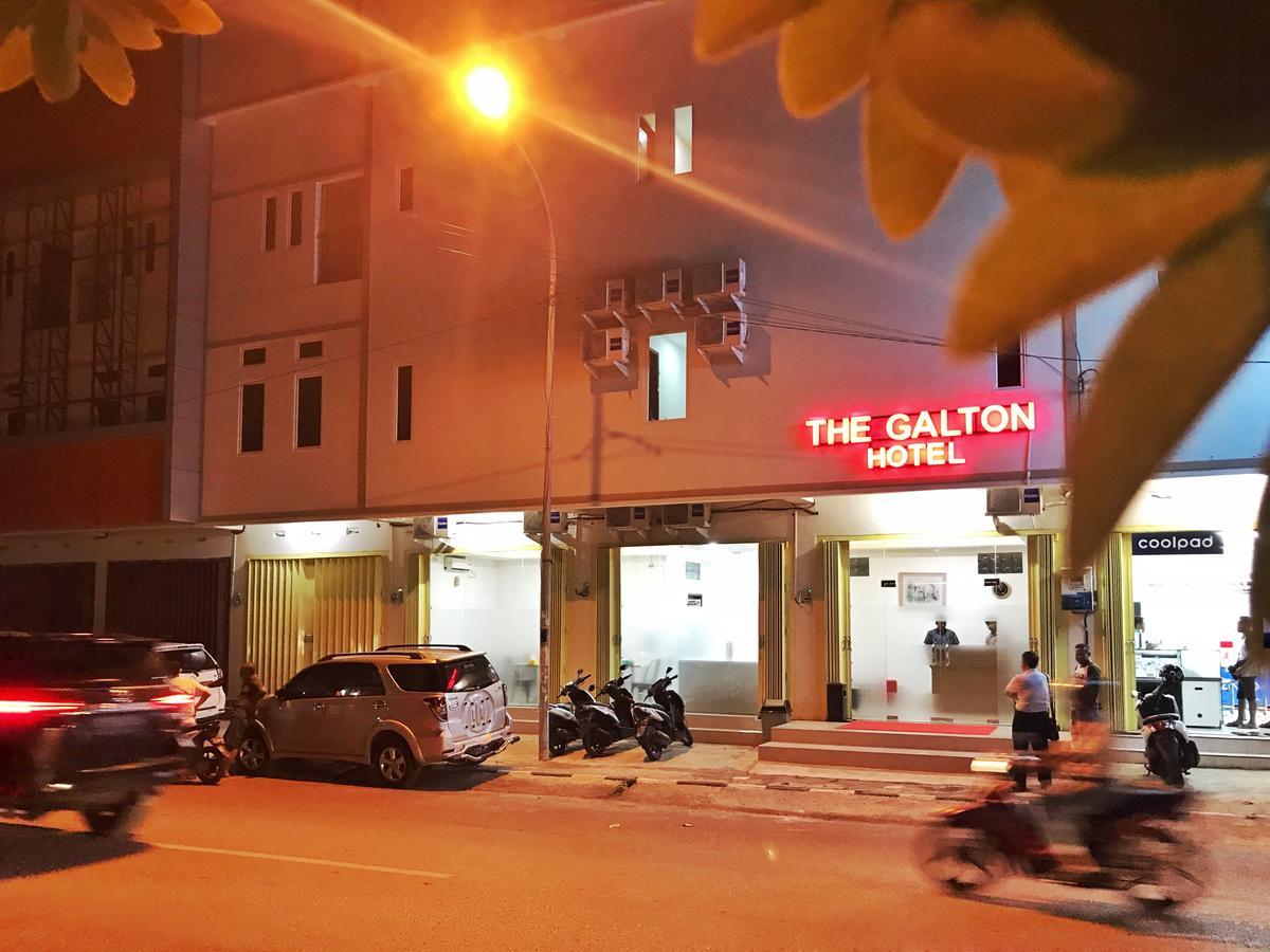 The Galton Hotel Baubau Bagian luar foto